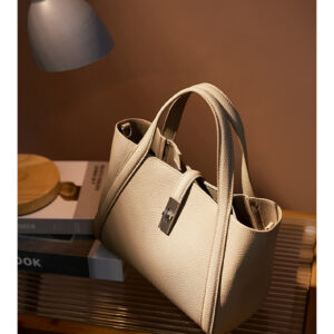 Fashionable Korean Style Large Capacity Leather Handbag